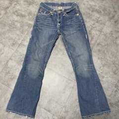 IOさん着用　True Religion ブーツカットデニムのサムネイル