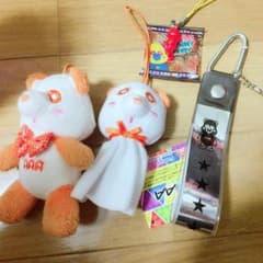 エーパンダ、ファンクラブ限定ストラップ、ガチャストラップの三点セットのサムネイル