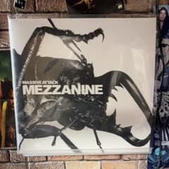 massive attack レコード Massive Attack Mezzanine レコード - メルカリ