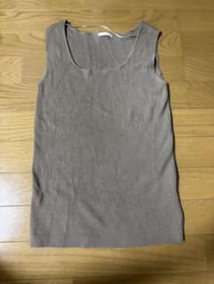 GU リブニット ノースリーブ ベージュのサムネイル
