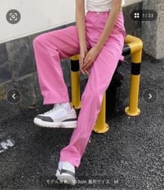 ストレートカラーデニムパンツ ピンクのサムネイル