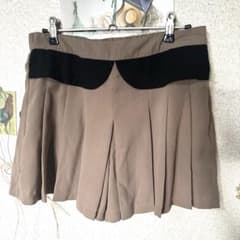 【Agneu7】タック入りキュロットパンツ ベージュ×ブラックのサムネイル