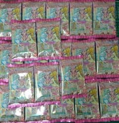 HUGっと！プリキュア キラキラカードグミ (20袋セット)のサムネイル