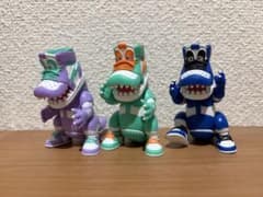 怪獣スニーカーヘッド ガチャガチャのサムネイル