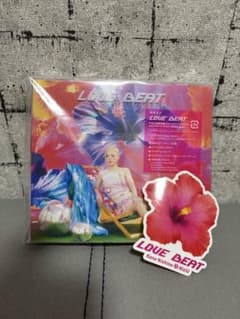 西野カナ　LOVE BEAT 完全生産限定盤　ステッカー付きのサムネイル
