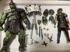 フィギュアーツ ソー ハルク　ラグナロク バトルロイヤル マイティ・ソー バトルロイヤル」のソーとハルクがS.H.Figuarts