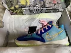 NIKE ナイキ　カイリーロー4のサムネイル
