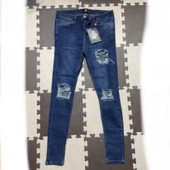 新品　ダメージデニムのサムネイル
