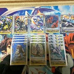 ロイヤルパラディン（超越軸）のサムネイル