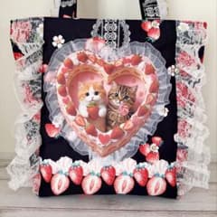 コヤンイサムチョン♡ いちごケーキ フリルバッグ - メルカリ