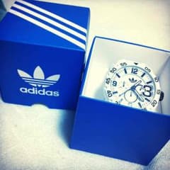adidas 時計のサムネイル