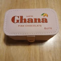 LOTTE Ghana ピンクチョコレート アクセサリーケースのサムネイル
