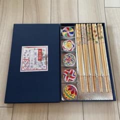 お箸と箸置きセットのサムネイル