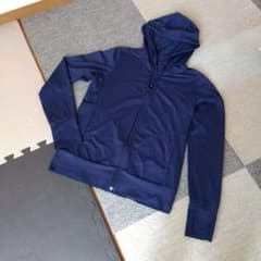 UNIQLO フルジップパーカー ネイビー Lサイズのサムネイル