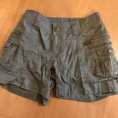 カーキ　ショートパンツ　Honeysのサムネイル