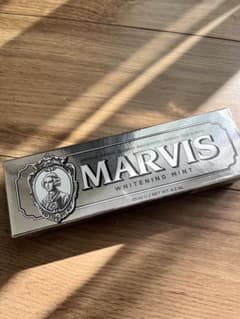 Marvis (マービス) ホワイトニングミント　歯磨き粉のサムネイル