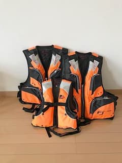 ライフジャケット/3つセットのサムネイル