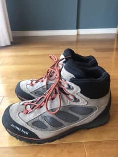 mont-bell トレッキングブーツ 26cm  美品 GORE-TEXのサムネイル