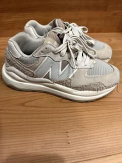 New Balance 57/40 スニーカー ベージュのサムネイル