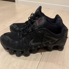Nike Shox ブラック スニーカーのサムネイル