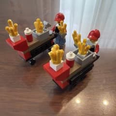 LEGO フライドポテト屋台 ミニフィグ 2体セットのサムネイル