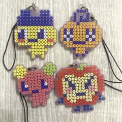 アイロンビーズ キーホルダー 4種セットのサムネイル