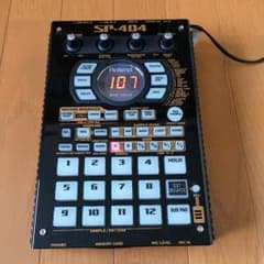 Roland SP-404 サンプラーのサムネイル