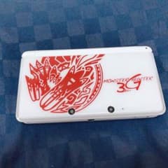 任天堂3DS本体 モンスターハンター3G仕様のサムネイル