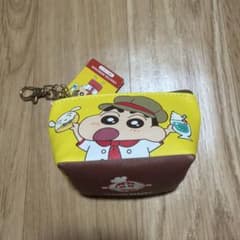 クレヨンしんちゃん CRAYON BAKERY 三角ミニポーチのサムネイル