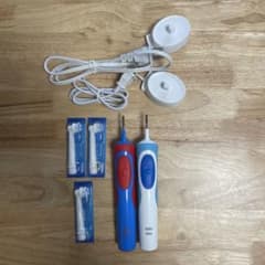 Oral-B ブラウン　オーラルビー　ピカチュウ　レッド　ブルーのサムネイル