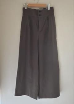 HUMAN WOMAN サスペンダーハイウエスト ワイドパンツ ダークグレー