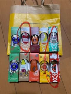 ロクシタンハンドクリーム　3本のサムネイル