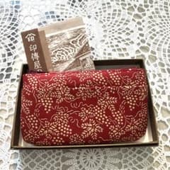 財布 小銭入れ 小物入れ 甲州印伝 印傳屋 上原勇七 ぶどう 赤地×白漆 鹿革のサムネイル