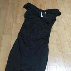 GUESS ワンピースのサムネイル