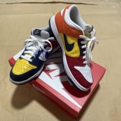 NIKE DUNK LOW JP QS ナイキ　ダンク　ローのサムネイル