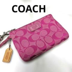 COACH シグネチャー ポーチ ピンク リストレットのサムネイル