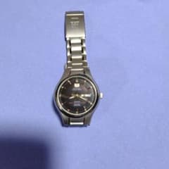 ジャンク品　ソーラーチタンELGIN腕時計のサムネイル