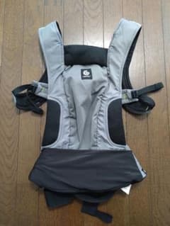 Ergobaby 抱っこ紐 グレー×ブラックEBC2208VNのサムネイル