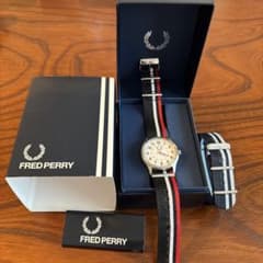 Fred Perry（フレッド・ペリー）腕時計のサムネイル