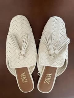 ZARA 2021年春夏サンダルのサムネイル