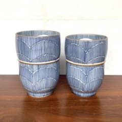 【新品・未使用】京焼　清水焼　染付梅千鳥文　湯呑み　2客セットのサムネイル