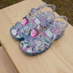 【まみ様専用】キティサンダル クロックスセットのサムネイル