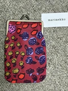 marimekko がま口 ポーチ レッド系 花柄のサムネイル