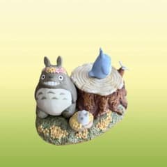 トトロ 陶器フィギュア 木の切り株のオルゴール - メルカリ
