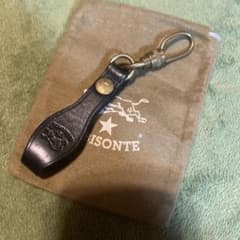 IL BISONTE ブラックレザーキーホルダーのサムネイル