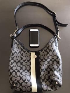 COACH コーチ ショルダーバッグのサムネイル