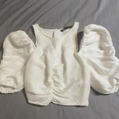 ZARA オフショル　トップスのサムネイル