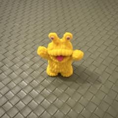 モールミュータント　イエロー　 フィギュア 黄色　ガチャガチャ　カプセルトイのサムネイル