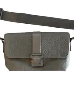 マ*ク様 LOUIS VUITTON Sケープ メッセンジャー M24439 - メルカリ