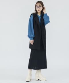 あゆ様専用 NEUNA 2wayベルト付きウールライクジレベスト タグ付きのサムネイル